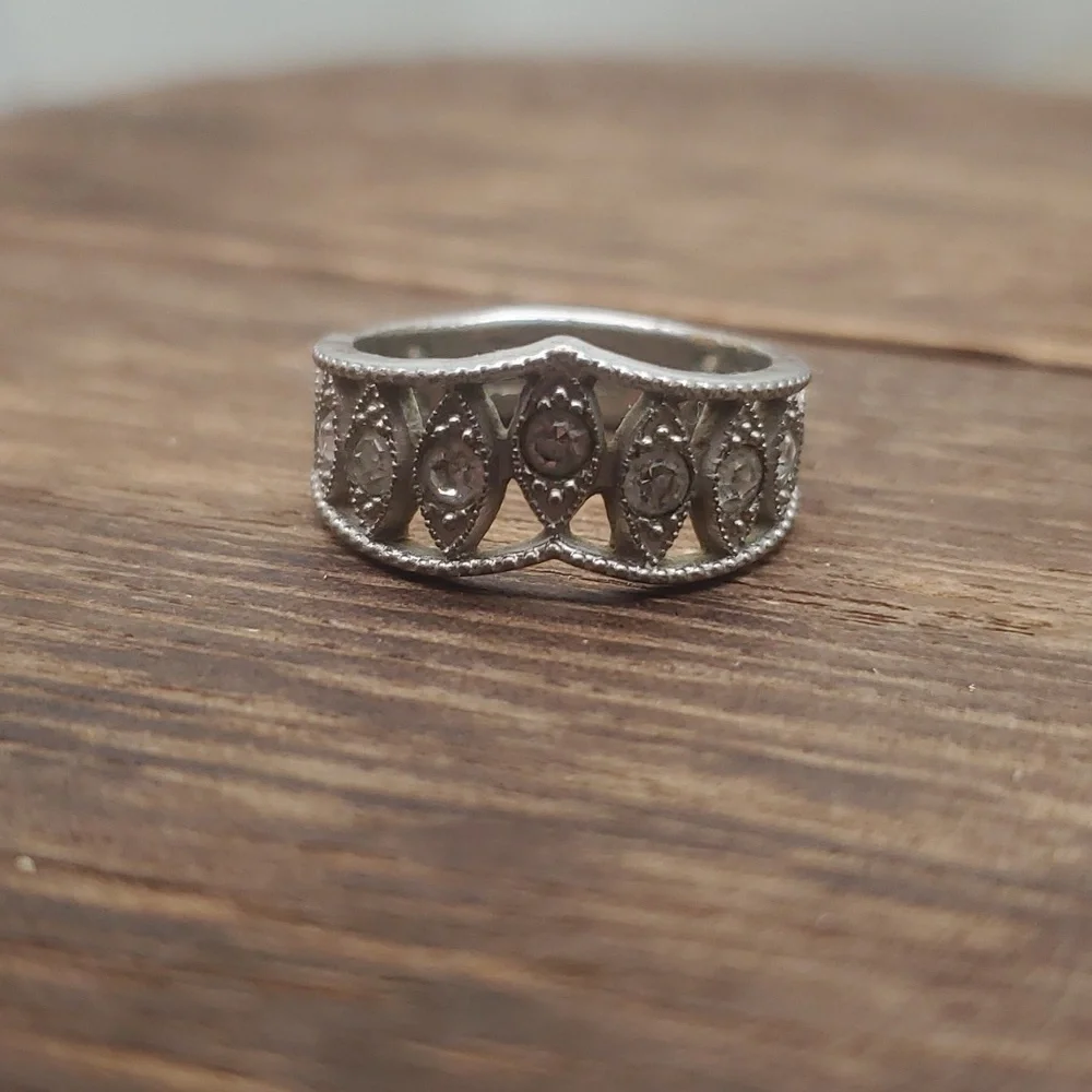 Rhodium size 6.5 R547‎ crown princess ring